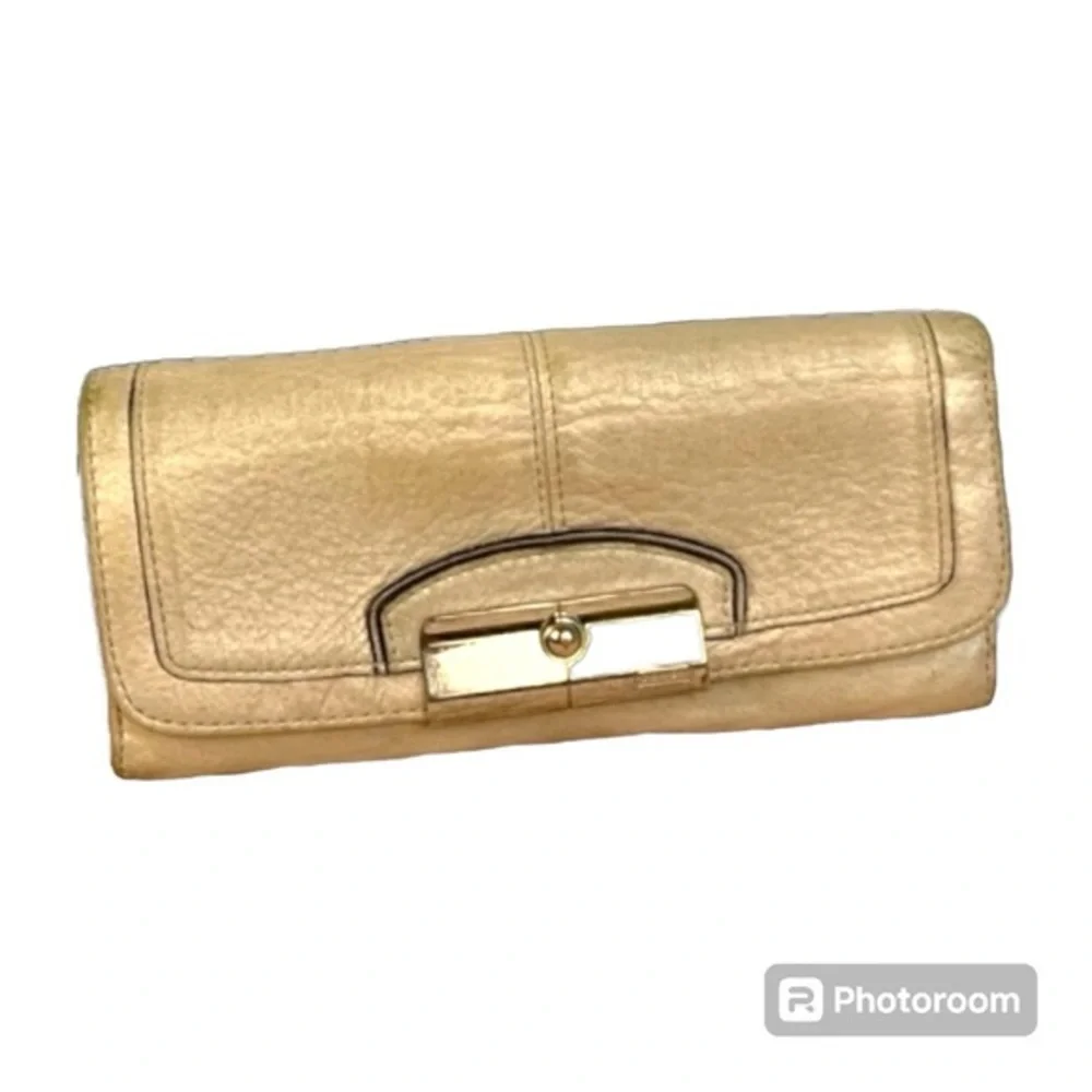 Coach Envelope Clutch Wallet Gold  Champagne Leather EUC